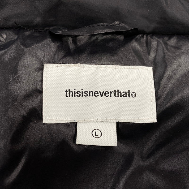 【中古品】【メンズ】 THISISNEVERTHAT ディスイズネバーザット LOGO DOWN JACKET ロゴ ダウン ジャケット アウター 140-261015-cs-05-izu サイズ：L カラー：ブラック 万代Net店