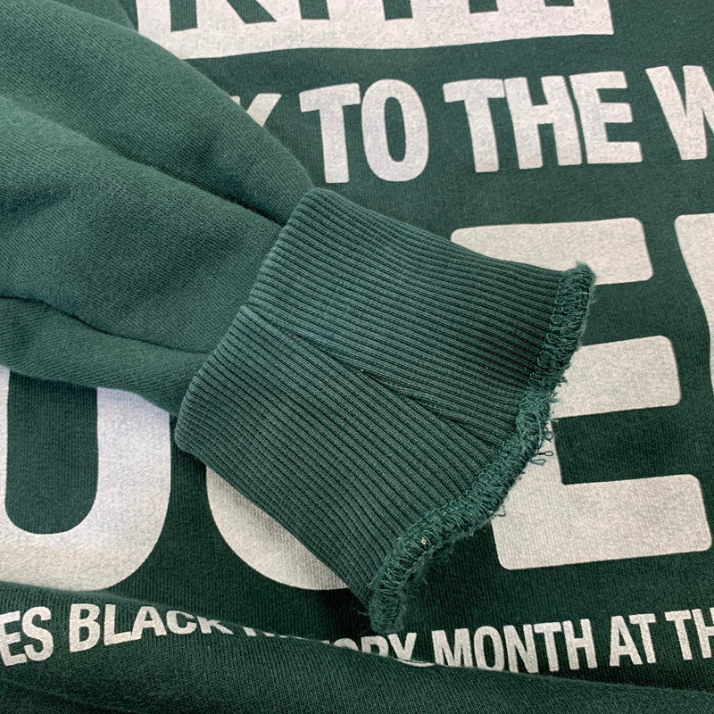 【中古品】【メンズ】 KITH キス × BROOKLYN MUSEUM ブルックリンミュージアム COLLEGE NELSON CREWNECK カレッジ ネルソン クルーネック スウェット シャツ トップス 長袖 142-261017-sm-12-izu サイズ：下記参照 カラー：グリーン 万代Net店