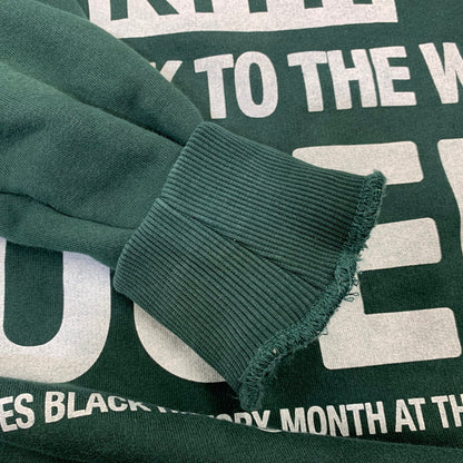 【中古品】【メンズ】 KITH キス × BROOKLYN MUSEUM ブルックリンミュージアム COLLEGE NELSON CREWNECK カレッジ ネルソン クルーネック スウェット シャツ トップス 長袖 142-261017-sm-12-izu サイズ：下記参照 カラー：グリーン 万代Net店