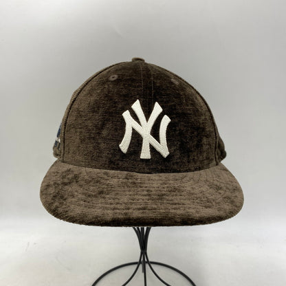 【中古品】【メンズ/レディース】 NEW ERA ニューエラ × KITH キス NEW YORK YANKEES ニューヨークヤンキース CHENILLE CHAINSTITCH 59FIFTY CAP シェニール チェーンステッチ キャップ 帽子 185-261016-sm-10-izu サイズ：7 7/8 カラー：ブラウン 万代Net店