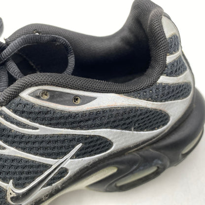 【現状渡し品】【メンズ】 NIKE ナイキ HQ3029-001 AIR MAX PLUS エア マックス プラス スニーカー シューズ 靴 160-261024-ya-10-izu サイズ：27.5cm カラー：BLACK REFLECTIVE SILVER 万代Net店