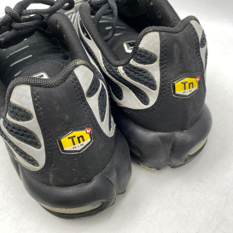 【現状渡し品】【メンズ】 NIKE ナイキ HQ3029-001 AIR MAX PLUS エア マックス プラス スニーカー シューズ 靴 160-261024-ya-10-izu サイズ：27.5cm カラー：BLACK REFLECTIVE SILVER 万代Net店
