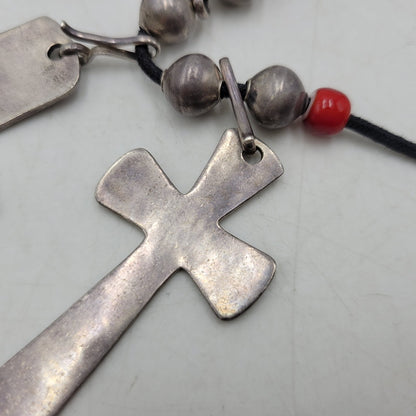 【中古品】【メンズ/レディース】 CIPPY CRAZY HORSE シッピークレイジーホース STERLING TRIPLE CROSS NECKLACE スターリング トリプル クロス ネックレス アクセサリー 191-261019-yn-05-izu カラー：シルバー×ブラック 万代Net店