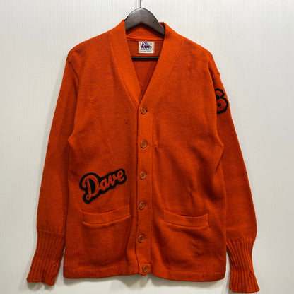 【現状渡し品】【メンズ】 VENUS KNITTING MILLS ヴィーナス ニッティング ミルズ WOOL LETTERED CARDIGAN ウール レタード カーディガン トップス 長袖 146-261024-ms-06-izu サイズ：40 カラー：オレンジ 万代Net店