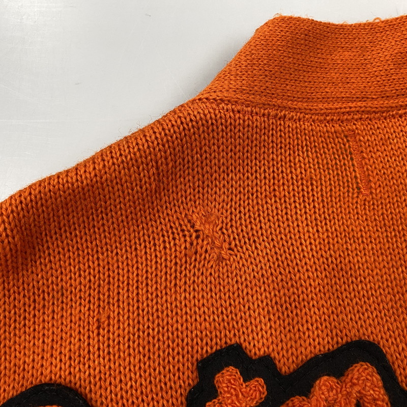 【現状渡し品】【メンズ】 VENUS KNITTING MILLS ヴィーナス ニッティング ミルズ WOOL LETTERED CARDIGAN ウール レタード カーディガン トップス 長袖 146-261024-ms-06-izu サイズ：40 カラー：オレンジ 万代Net店