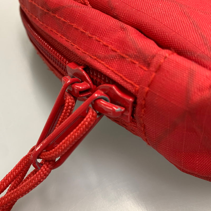 【中古品】【メンズ/レディース】 SUPREME シュプリーム 18AW SHOULDER BAG ショルダー バッグ カバン 鞄 188-261019-cs-02-izu カラー：レッド 万代Net店