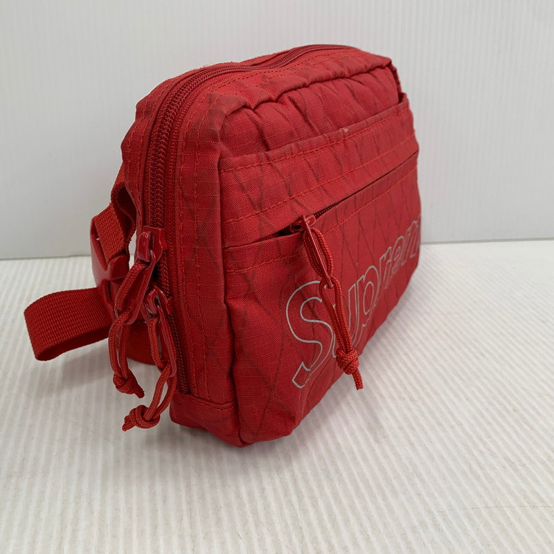 【中古品】【メンズ/レディース】 SUPREME シュプリーム 18AW SHOULDER BAG ショルダー バッグ カバン 鞄 188-261019-cs-02-izu カラー：レッド 万代Net店