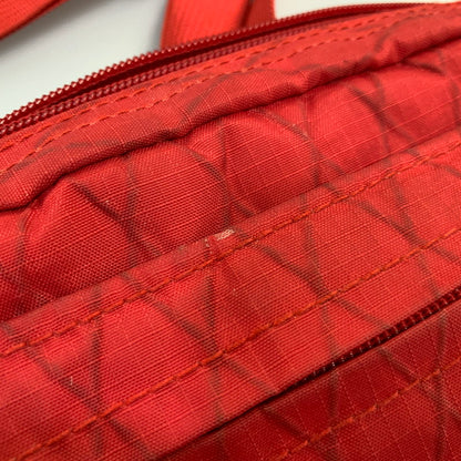 【中古品】【メンズ/レディース】 SUPREME シュプリーム 18AW SHOULDER BAG ショルダー バッグ カバン 鞄 188-261019-cs-02-izu カラー：レッド 万代Net店