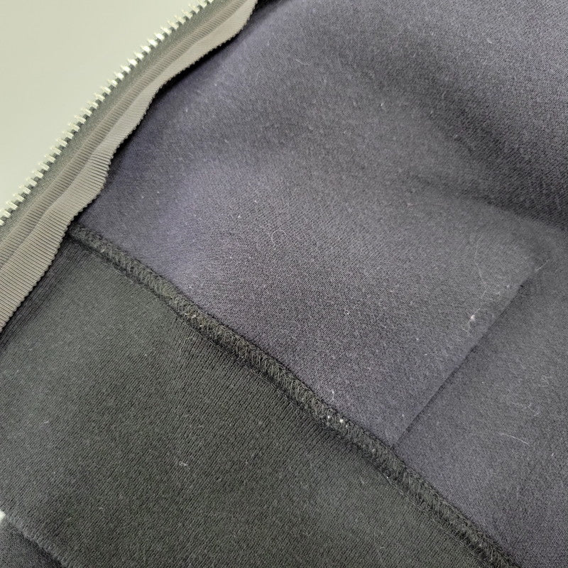 【中古品】【レディース】 SACAI サカイ 23-06558 SPONGE ZIP SWEAT HOODIE スポンジ ジップ スウェット フーディー トップス 長袖 168-261023-cs-03-izu サイズ：2 カラー：ブラック 万代Net店