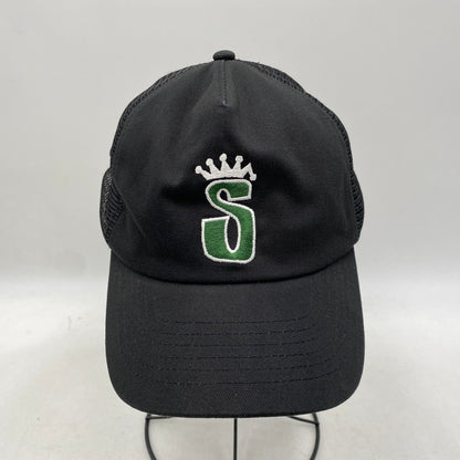 【中古品】【メンズ/レディース】 STUSSY ステューシー 1311170 TRUCKER S CROWN SNAPBACK トラッカー エスクラウン スナップバック キャップ 帽子 185-261024-ms-17-izu サイズ：F カラー：ブラック 万代Net店