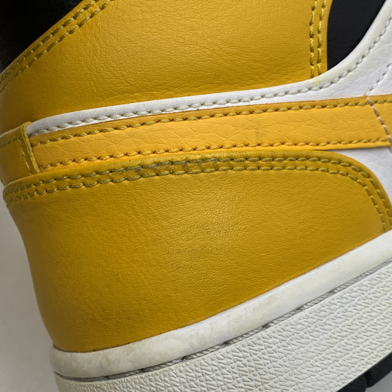 【中古品】【メンズ】 NIKE ナイキ 554724-170 AIR JORDAN 1 MID エアー ジョーダン ワン ミッド スニーカー シューズ 靴 160-261025-ms-04-izu サイズ：27.5ｃｍ カラー：UNIVERSITY GOLD 万代Net店