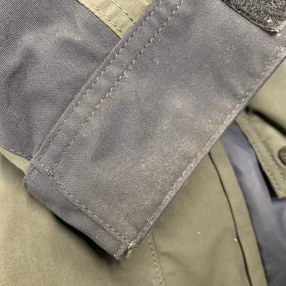 【中古品】【メンズ】 THE NORTH FACE ザ・ノースフェイス ND91737 MOUNTAIN DOWN JACKET マウンテン ダウン ジャケット アウター 144-261024-ya-26-izu サイズ：L カラー：ブラック×オリーブ 万代Net店