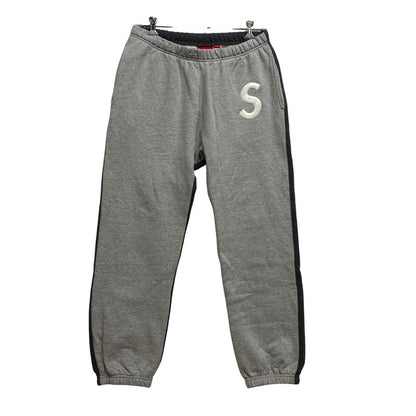 【中古品】【メンズ】 SUPREME シュプリーム 21AW S-LOGO SPLIT SWEATPANT Sロゴ スプリット スウェットパンツ ボトムス ズボン 149-261028-cs-14-izu サイズ：L カラー：グレー 万代Net店