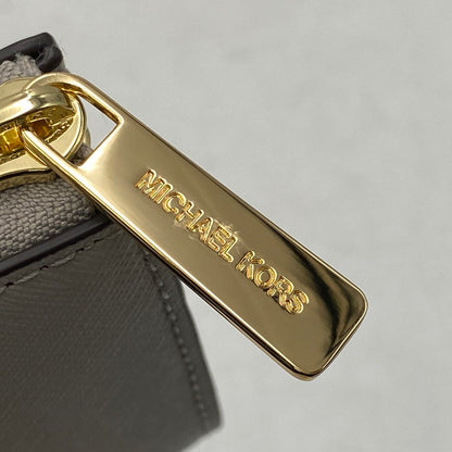 【中古品】【レディース】 MICHAEL KORS マイケルコース 35T6GTVE3L JET SET TRAVEL LG THREE QTR ZIP ジェット セット トラベル エルジー スリー クォーター ジップ 財布 200-261025-cs-18-izu カラー：グレー 万代Net店