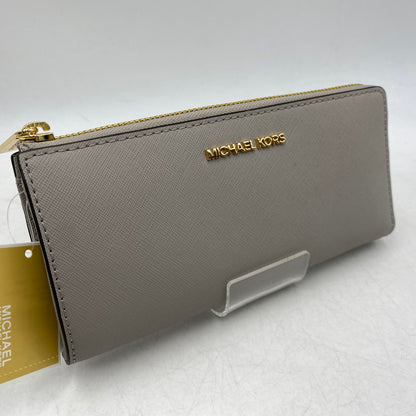 【中古品】【レディース】 MICHAEL KORS マイケルコース 35T6GTVE3L JET SET TRAVEL LG THREE QTR ZIP ジェット セット トラベル エルジー スリー クォーター ジップ 財布 200-261025-cs-18-izu カラー：グレー 万代Net店