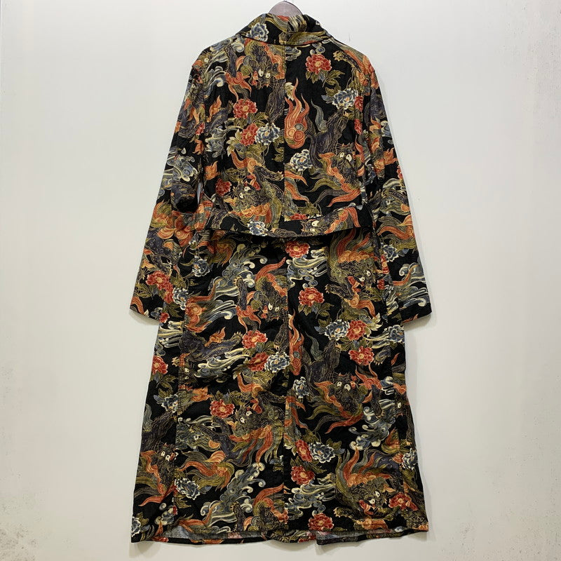 【中古美品】【メンズ】 BLACK SIGN ブラック サイン BSSJ-26411 26SS 1930S JAPANESE LION ジャパニーズ ライオン & PEONY HITMAN COAT ピオニー・ヒットマン コート 145-261024-ya-21-izu サイズ：42 カラー：マルチ 万代Net店