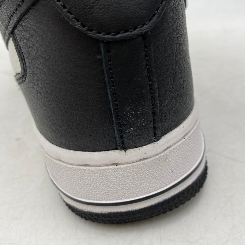 【中古品】【メンズ/レディース】 NIKE ナイキ×STUSSY ステューシー DJ7840-002 AIR FORCE 1 MID エア フォース ワン ミッド スニーカー シューズ 靴 160-261025-cs-03-izu サイズ：26cm カラー：BLACK/BLACK-WHITE 万代Net店
