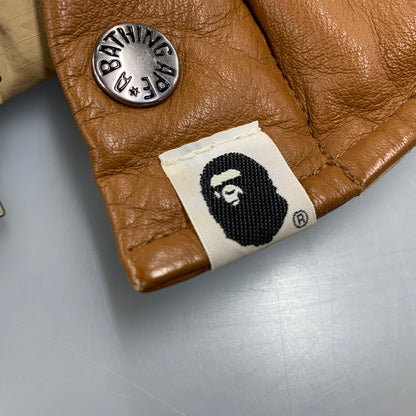【中古品】【メンズ】 A BATHING APE アベイシングエイプ LEATHER CLASSIC DOWN JACKET レザー ダウン ジャケット アウター 142-261028-kh-11-izu サイズ：M カラー：ブラウン 万代Net店