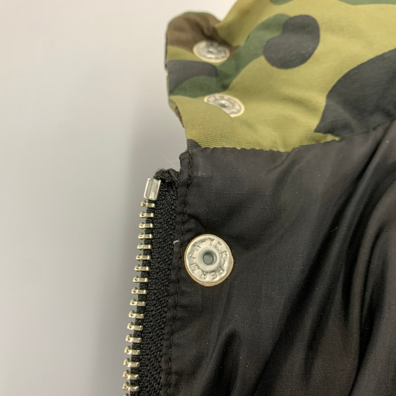 【中古品】【メンズ】 A BATHING APE アベイシングエイプ 001HJA801008X 1ST CAMO DOWN JACKET カモ ダウン ジャケット アウター 142-261028-kh-10-izu サイズ：M カラー：マルチ 万代Net店