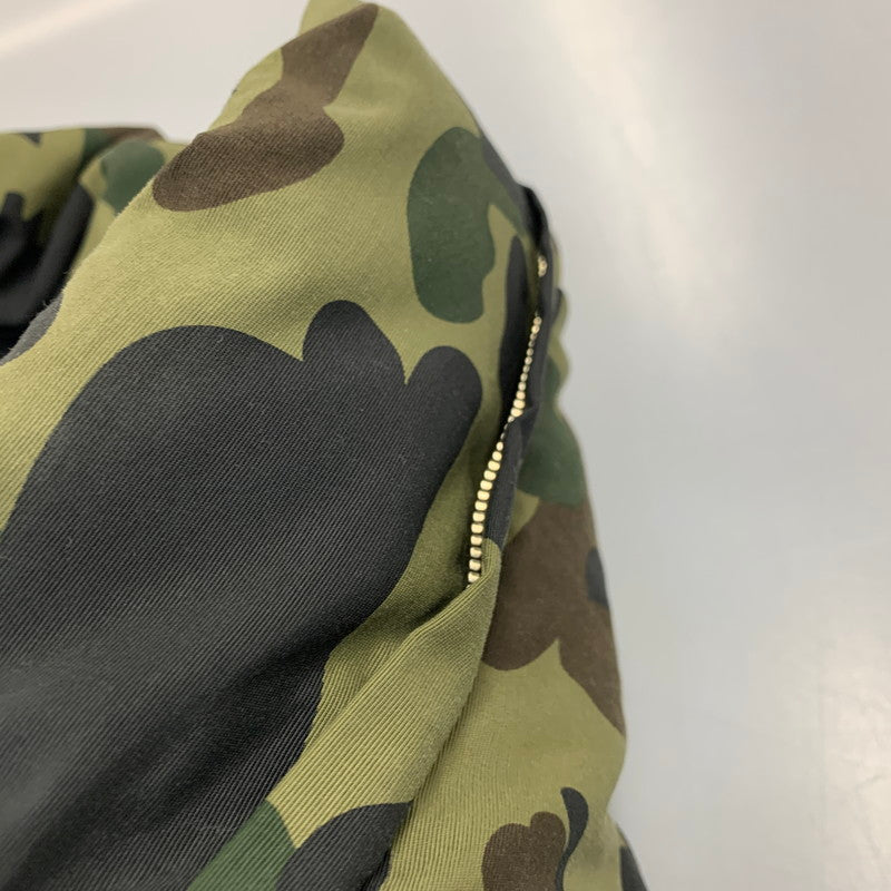 【中古品】【メンズ】 A BATHING APE アベイシングエイプ 001HJA801008X 1ST CAMO DOWN JACKET カモ ダウン ジャケット アウター 142-261028-kh-10-izu サイズ：M カラー：マルチ 万代Net店