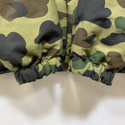 【中古品】【メンズ】 A BATHING APE アベイシングエイプ 001HJA801008X 1ST CAMO DOWN JACKET カモ ダウン ジャケット アウター 142-261028-kh-10-izu サイズ：M カラー：マルチ 万代Net店