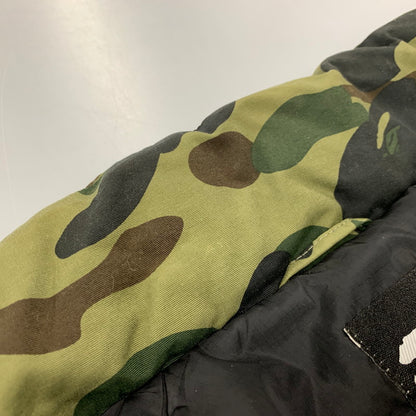 【中古品】【メンズ】 A BATHING APE アベイシングエイプ 001HJA801008X 1ST CAMO DOWN JACKET カモ ダウン ジャケット アウター 142-261028-kh-10-izu サイズ：M カラー：マルチ 万代Net店