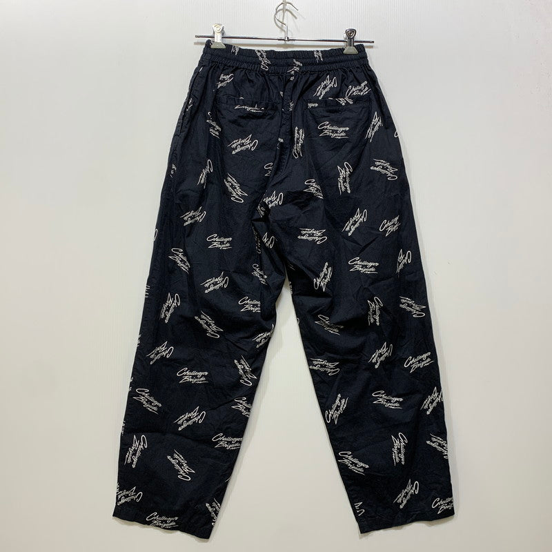 【中古品】【メンズ】 CHALLENGER チャレンジャー CLG-PT 023-004 MULTI SIGNATURE PANTS マルチ シグネチャー パンツ ボトムス 153-261028-kh-12-izu サイズ：L カラー：ブラック 万代Net店