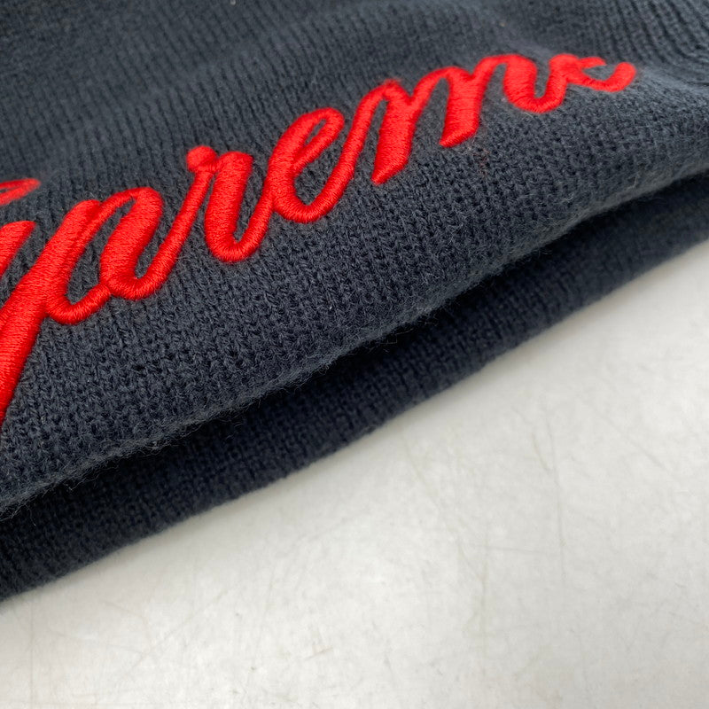 【中古品】【メンズ/レディース】 SUPREME シュプリーム×NEW ERA ニューエラ SCRIPT LOGO BEANIE スクリプト ロゴ ビーニー 帽子 185-261028-cs-13-izu サイズ：ONESIZE カラー：ブラック 万代Net店