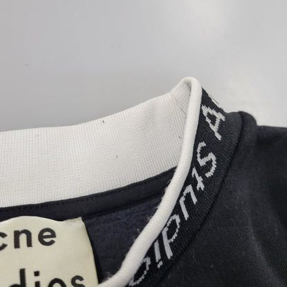 【中古品】【メンズ】 ACNE STUDIOS アクネストゥディオズ FN-MN-SWEA000080 LOGO CREWNECK SWEATSHIRT ロゴ クルーネック スウェットシャツ トップス 長袖 141-261029-ya-16-izu サイズ：S カラー：ブラック 万代Net店