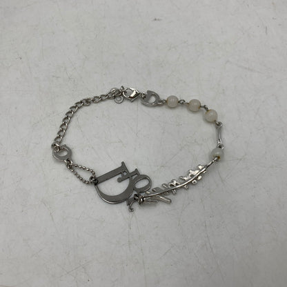 【中古品】【レディース】 CHRISTIAN DIOR クリスチャンディオール FAKE PEARL LOGO BRACELET フェイク パール ロゴ ブレスレット アクセサリー 182-261030-cs-16-izu カラー：シルバー×ホワイト 万代Net店