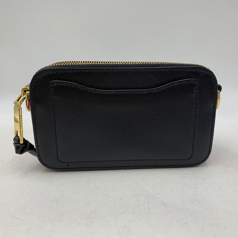 【中古品】【レディース】 MARC JACOBS マークジェイコブス M0012007-011 THE SNAPSHOT SHOULDER BAG ザ スナップショット ショルダー バッグ カバン 鞄 188-261030-cs-17-izu カラー：ブラック×レッド 万代Net店
