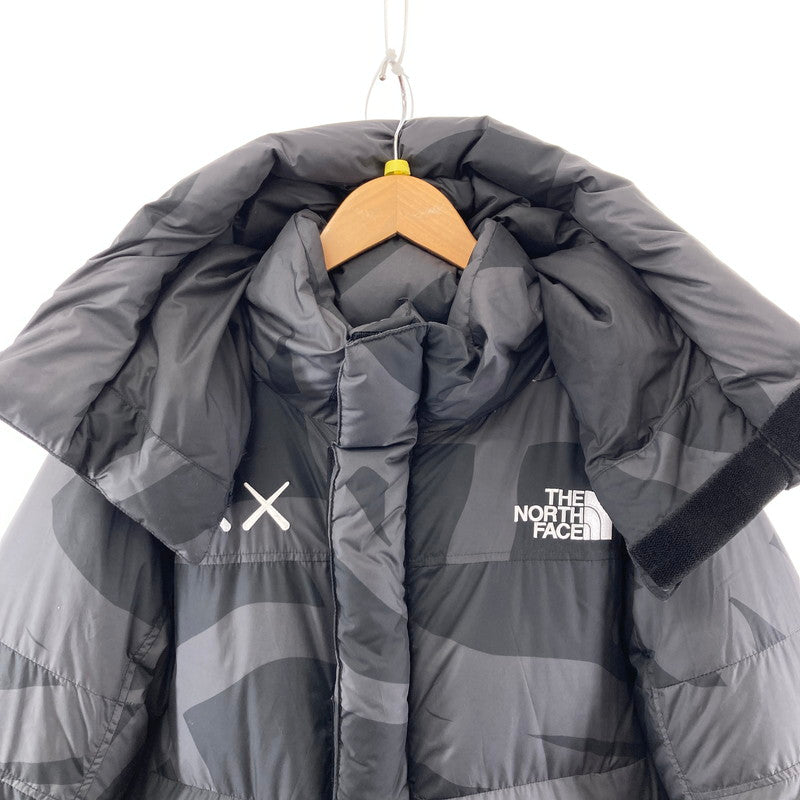 【中古品】【メンズ】 THE NORTH FACE ザ・ノースフェイス KAWS RETRO 1994 HIMALAYAN PARKA カウズ レトロ ヒマラヤンパーカー ダウンジャケット コラボ  NF0A7WLT7H41 144-250126-nm-01-fuz サイズ：S カラー：ブラック 黒 万代Net店