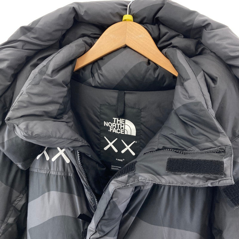 【中古品】【メンズ】 THE NORTH FACE ザ・ノースフェイス KAWS RETRO 1994 HIMALAYAN PARKA カウズ レトロ ヒマラヤンパーカー ダウンジャケット コラボ  NF0A7WLT7H41 144-250126-nm-01-fuz サイズ：S カラー：ブラック 黒 万代Net店