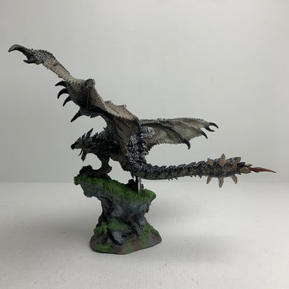 【中古品】 箱難あり カプコン クリエイターズモデル 銀火竜 リオレウス 希少種カプコン フィギュアビルダー モンスターハンター 限定版 モンハン フィギュア 063-260222-mh-11-fuzh 万代Net店