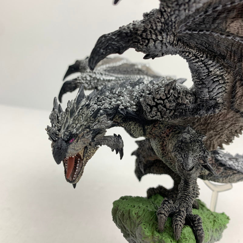 【中古品】 箱難あり カプコン クリエイターズモデル 銀火竜 リオレウス 希少種カプコン フィギュアビルダー モンスターハンター 限定版 モンハン フィギュア 063-260222-mh-11-fuzh 万代Net店