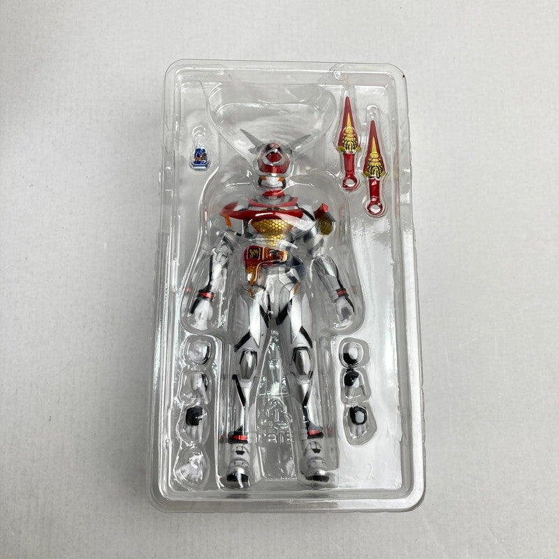 【中古美品】 完備品 S.H.フィギュアアーツ 仮面ライダー アギレラ クイーンビーゲノム フィギュア 042-241218-mh-20-fuz 万代Net店