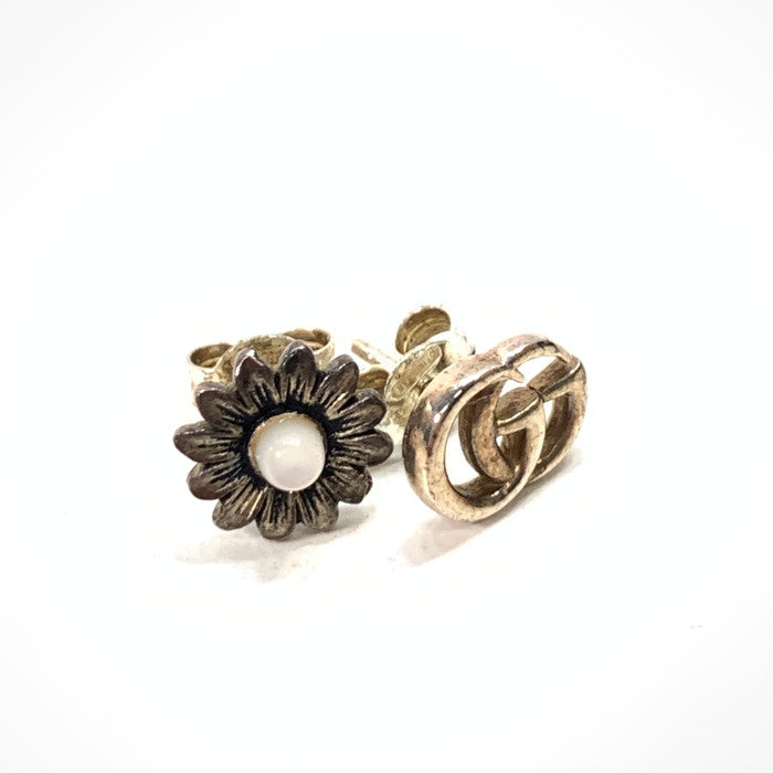 【中古品】【メンズ/レディース】 GUCCI グッチ GG MARMONT DOUBLE G FLOWER STUD EARRINGS ダブルG フラワー ピアス ブランド アクセサリー 182-240811-gm-10-fuz カラー：シルバー ホワイト 万代Net店