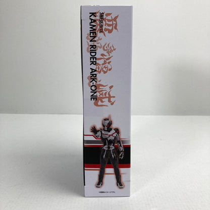 【中古美品】 未開封 S.H.フィギュアアーツ 仮面ライダー アークワン フィギュア 042-241218-mh-09-fuz 万代Net店