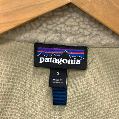 【中古品】【メンズ】 patagonia パタゴニア 23056 CLASSIC RETRO-X JACKET クラシックレトロXジャケット フリース アウター ブランド 古着 144-241026-gm-2-fuz サイズ：S カラー：オフホワイト 万代Net店