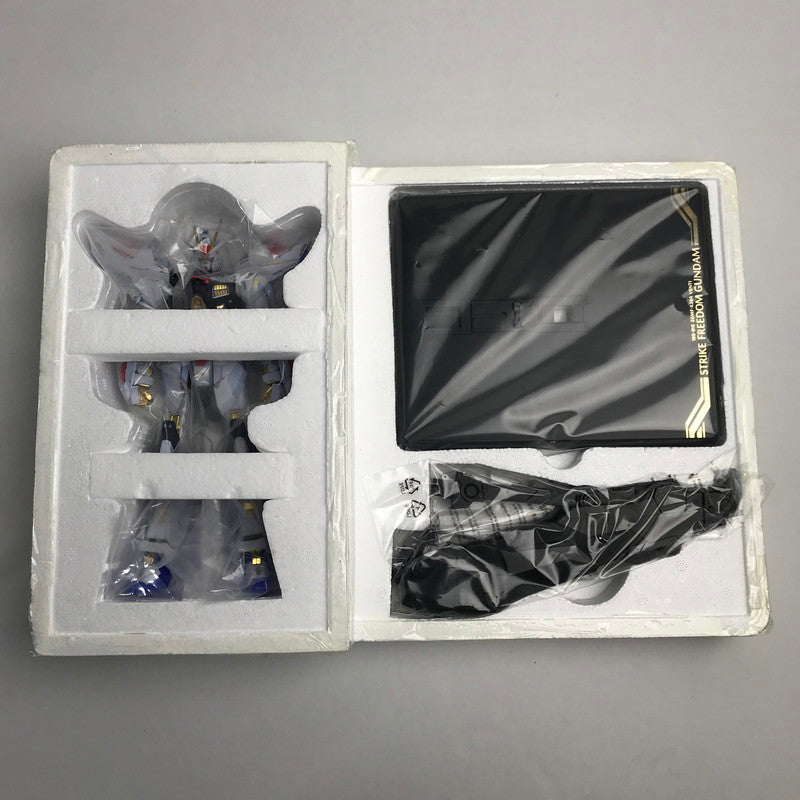 【中古美品】 完備品 機動戦士ガンダム SEED DESTINY METAL BUILD メタル ビルド ストライク フリーダム ガンダム SOUL BLUE Ver. ＋光の翼オプションセット フィギュア おもちゃ 056-250103-mh-07-fuz 万代Net店