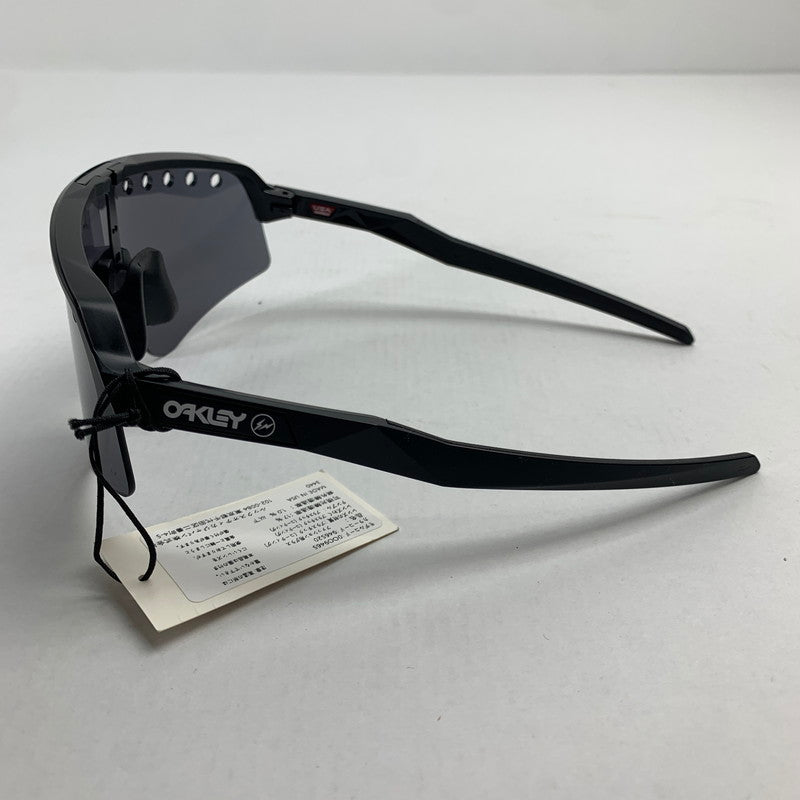 【中古美品】【メンズ】 OAKLEY オークリー FRAGMENT DESIGN 0009465 23AW SUTRO サングラス 203-241215-st-5-fuz カラー：ブラック 万代Net店