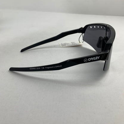 【中古美品】【メンズ】 OAKLEY オークリー FRAGMENT DESIGN 0009465 23AW SUTRO サングラス 203-241215-st-5-fuz カラー：ブラック 万代Net店