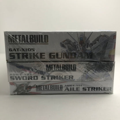 【中古品】 完備品 METAL BUILD ストライクガンダム -METAL BUILD 10th Ver.＆エール・ソード・ランチャーストライカーパックセット 056-260209-io-31-fuzh 万代Net店