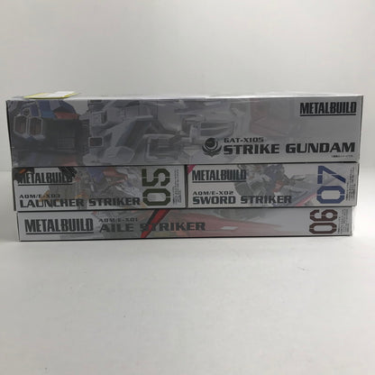 【中古品】 完備品 METAL BUILD ストライクガンダム -METAL BUILD 10th Ver.＆エール・ソード・ランチャーストライカーパックセット 056-260209-io-31-fuzh 万代Net店