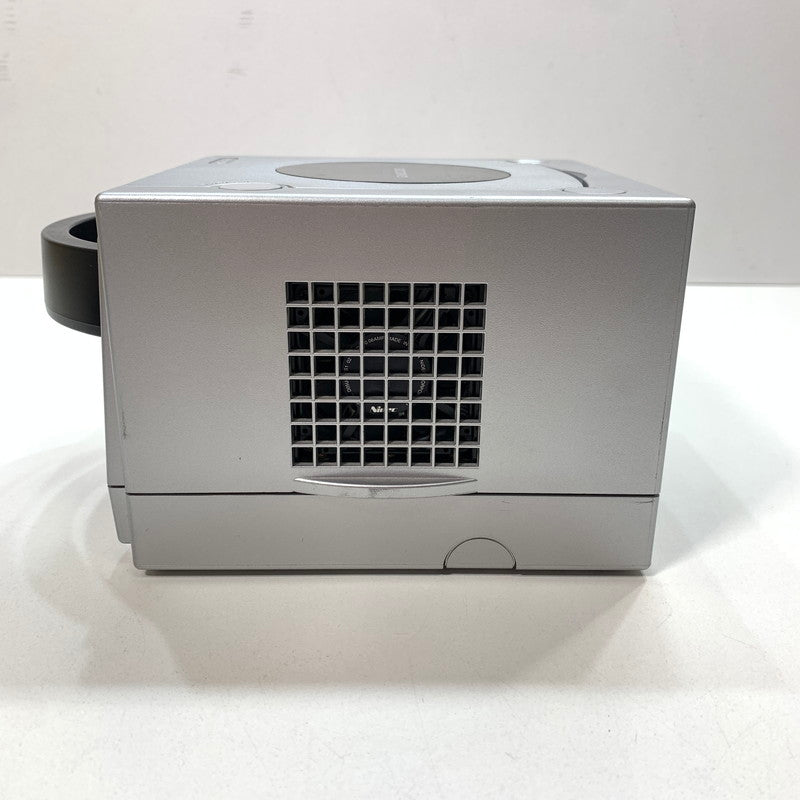 【中古美品】 Nintendo GAME CUBE ニンテンドー ゲーム キューブ 本体 シルバー 箱無し 023-251128-mh-05-fuz 万代Net店