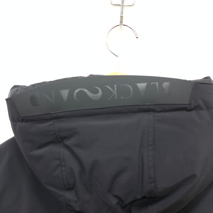 【中古品】【メンズ】 BLACK SAND M2324705 ELDBORG JACKET ダウンジャケット アウター ブランド 古着 141-250320-gm-33-fuz サイズ：M カラー：ブラック 万代Net店
