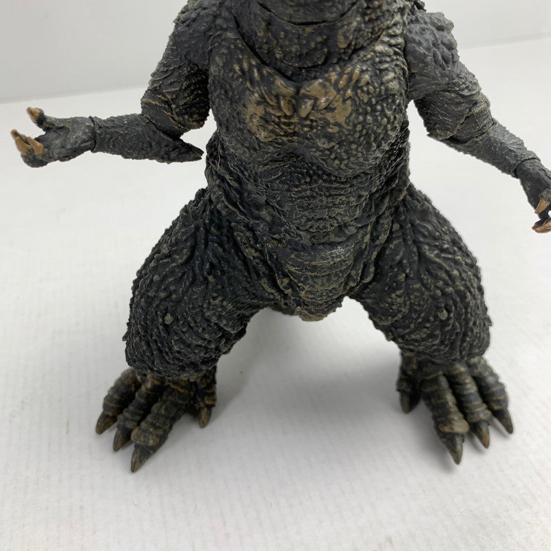 【中古品】 S.H.MonsterArts ゴジラ (2023) 放射熱線Ver. フィギュア 044-260402-io-50-fuzh 万代Net店