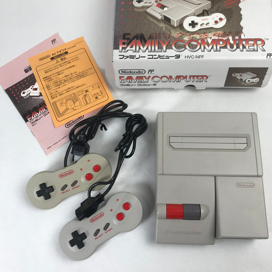 【中古品】 NEW ファミコン 本体 Family Computer ファミリーコンピューター 変色 汚れあり ゲーム 023-251016-io-57-fuz 万代Net店