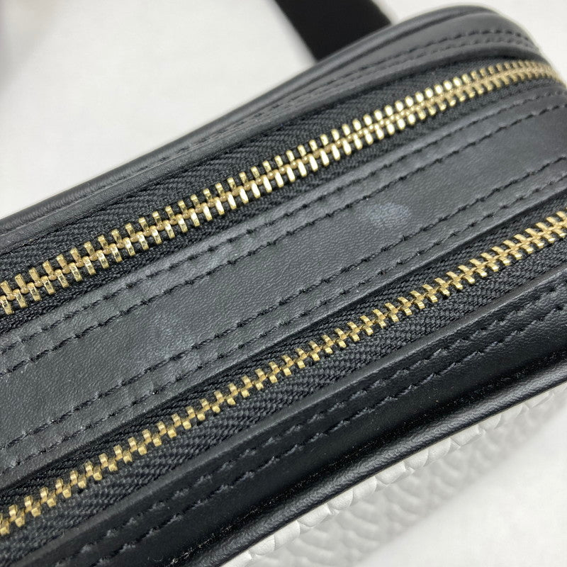 【中古品】【レディース】 FURLA フルラ ミニ ショルダーバッグ カバン 180-260115-ky-03-fuz カラー：ブラック/ホワイト 万代Net店