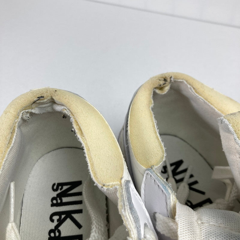 【中古品】【メンズ】 NIKE × SACAI ナイキ サカイ DM6443-100 BLAZER LOW WHITE PATENT LEATHER ブレーザー ロー ホワイト パテント レザー スニーカー シューズ 靴 160-250813-mh-11-fuz サイズ：26.5 カラー：ホワイト 万代Net店